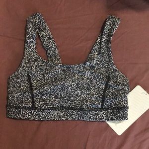 Lululemon sports bra